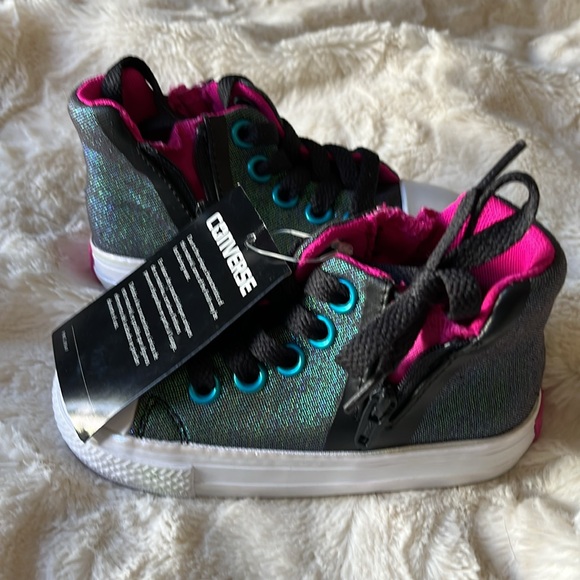 Converse Chuck Taylor All Star zip hi-tops in almost black/magenta glow - Picture 5 of 5